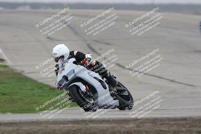 media/Nov-29-2025-TrackDaz (Sat) [[10ae2d9bce]]/B Group/Session 3 (Outside Grapevine)/